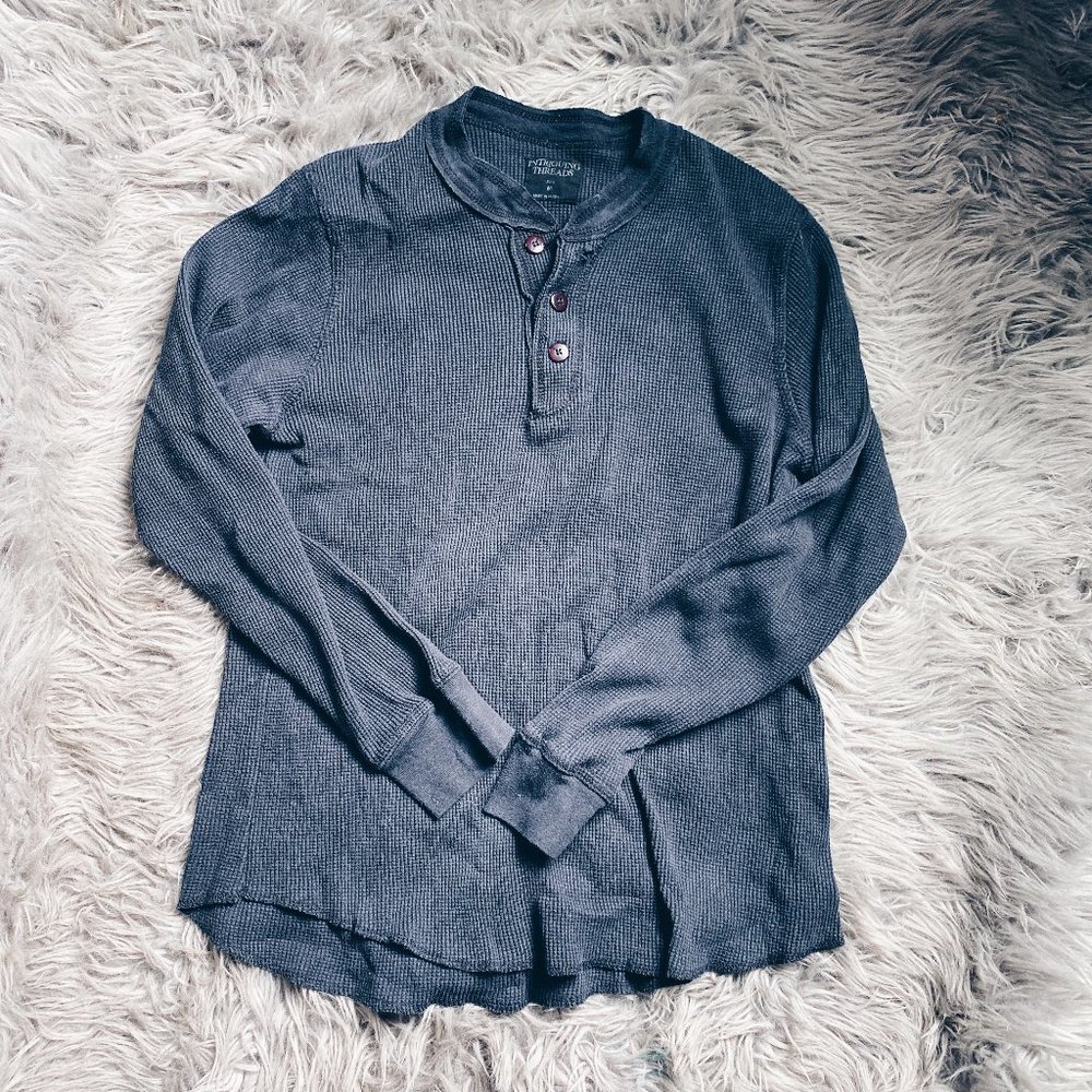 INTRIGUING THREADS | Black Henley